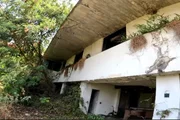 Filho de Hebe Camargo explica a quem pertence mansão que está abandonada